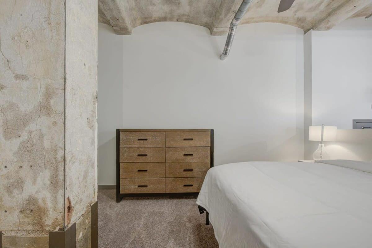 2Br 2Ba Spacious Historic Loft With Gym By Envitae Kansas City Exterior foto