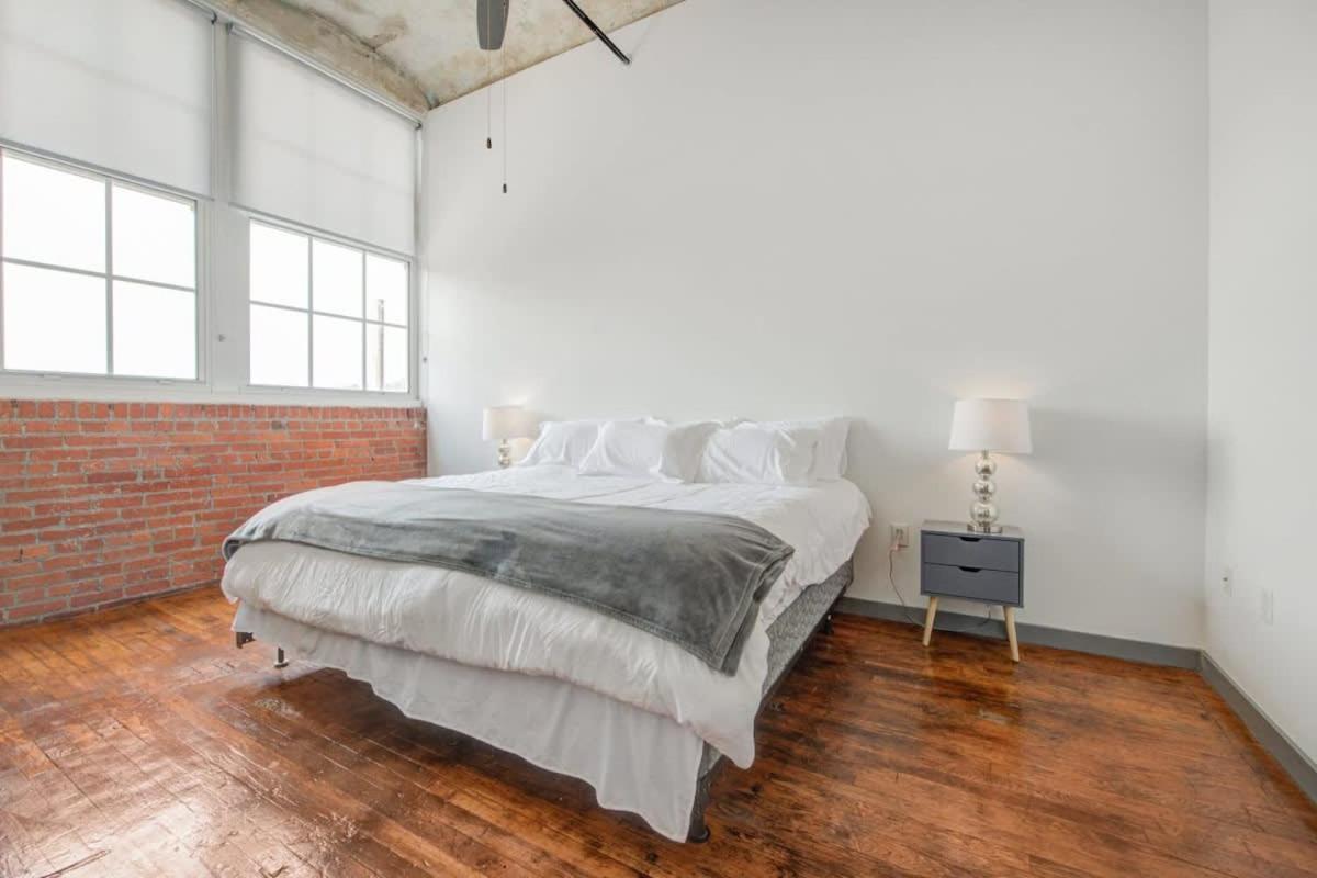 2Br 2Ba Spacious Historic Loft With Gym By Envitae Kansas City Exterior foto