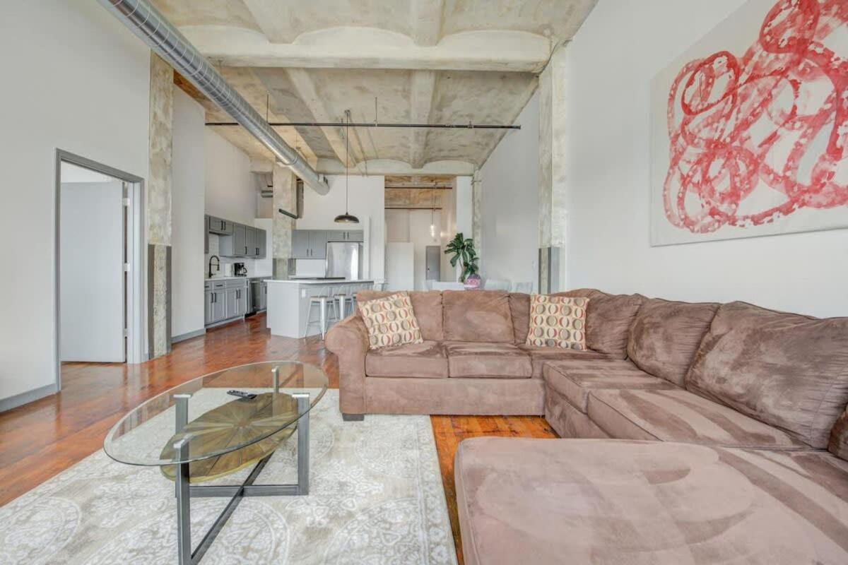 2Br 2Ba Spacious Historic Loft With Gym By Envitae Kansas City Exterior foto
